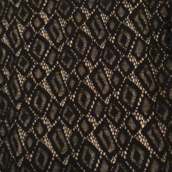 Black lace overlay dress - Picture 2 of 3